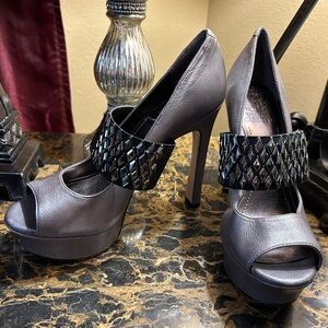 Vince Camuto Heels Platforms Diamond Gems Size 6-1/2B